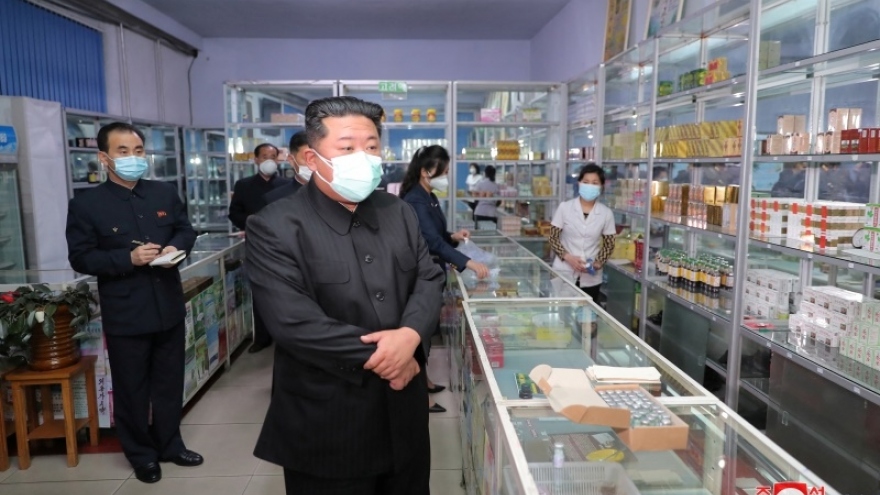 Triều Tiên có thêm hơn 105.000 ca sốt mới